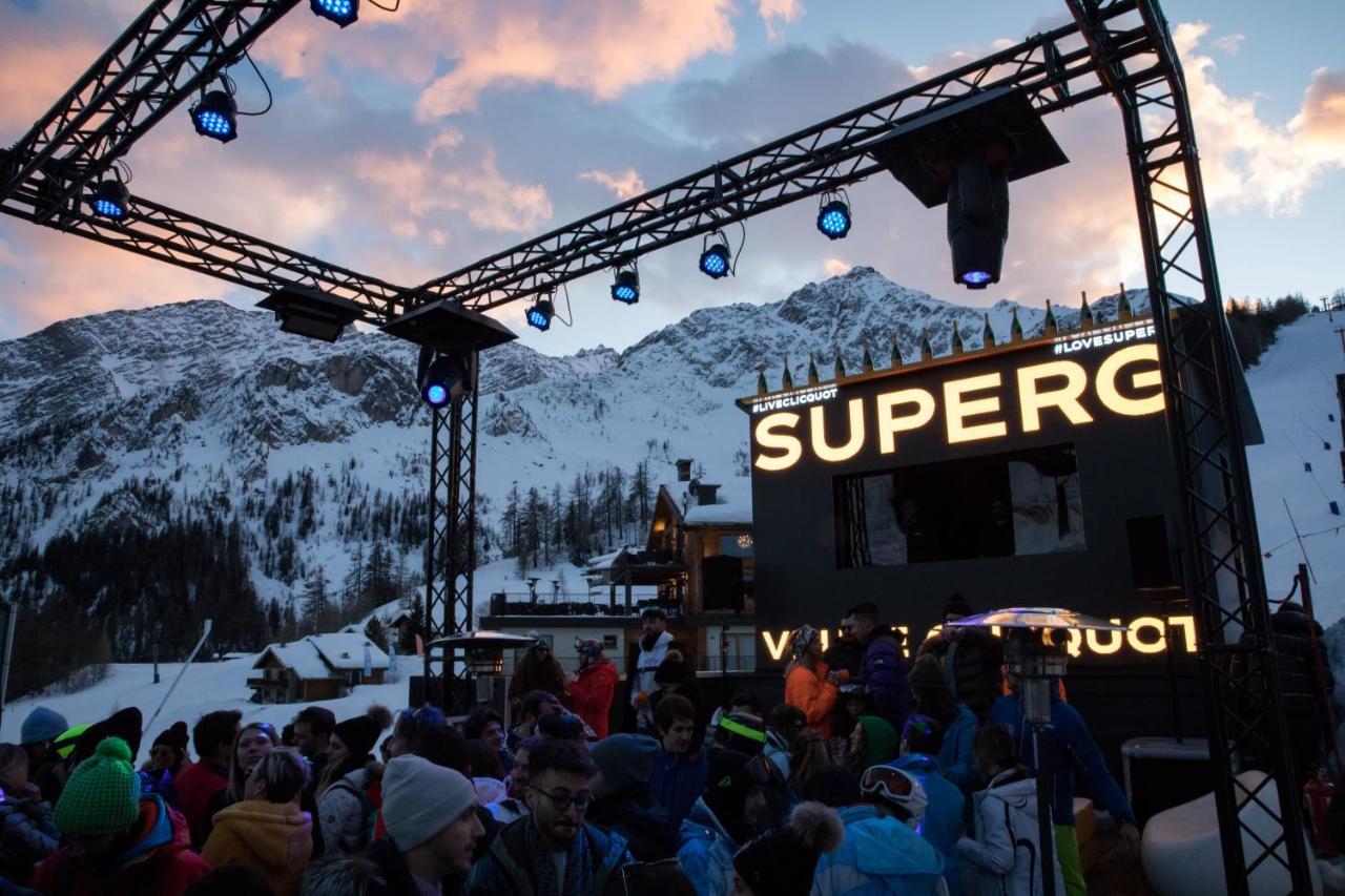 Super G Hotel Courmayeur Kültér fotó